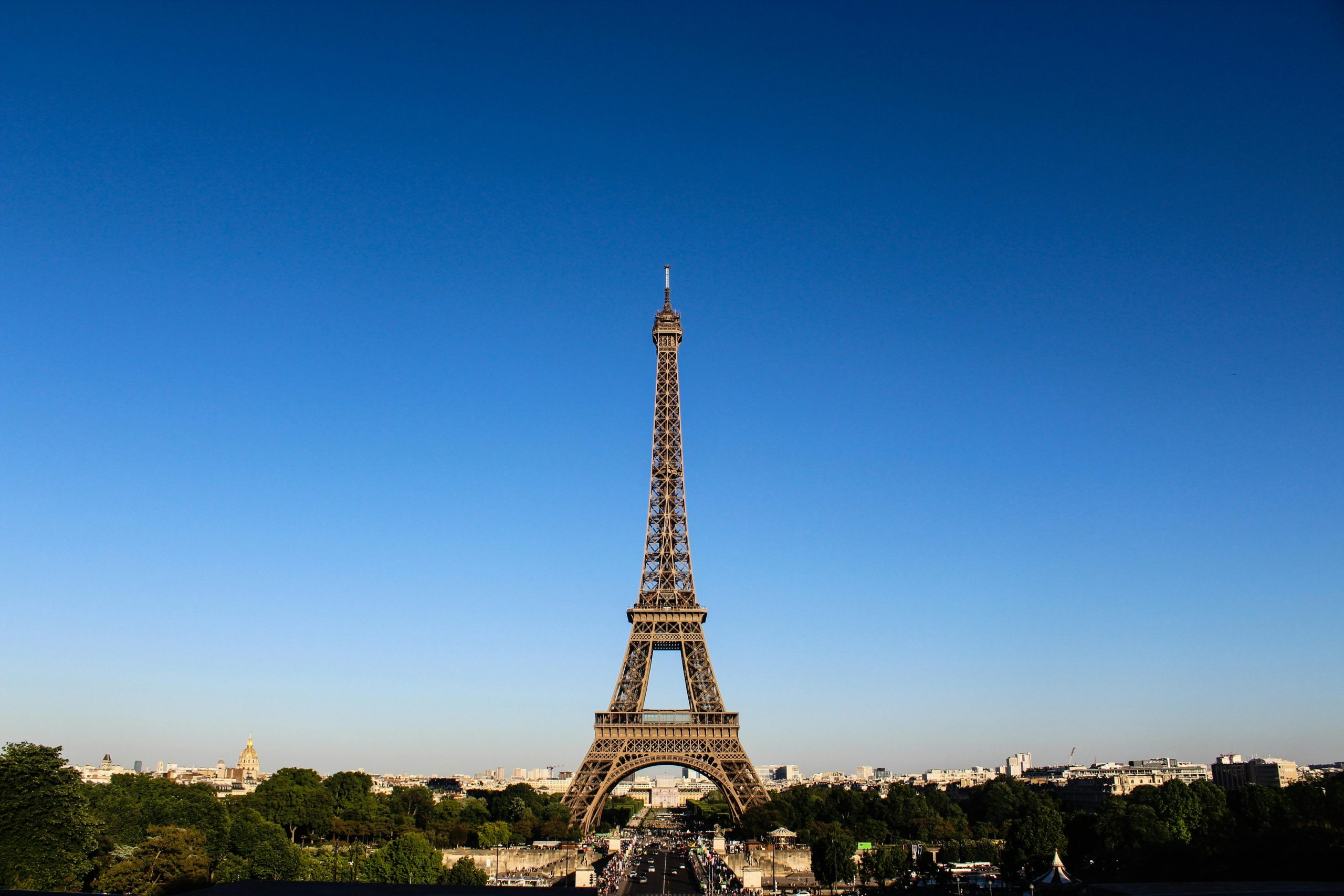 Image of Paris highlighting Dr Read-Heimerdinger’s proficiency in French and international experience